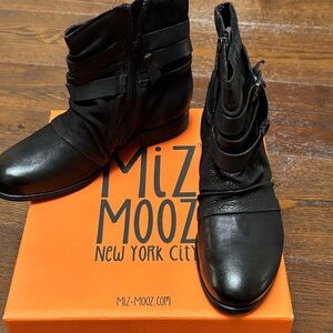 Miz Mooz Black Leather Ankle Boots EU39 New